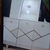 آینه و کنسول درحد نو