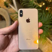 ایفون xs همراه با اداپتور اوجینال