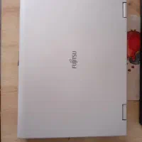 لپ‌تاپ فوجیتسو باطری سالم و بدنه تمیز ،قیمت عالی