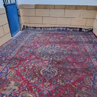 یک فرش دستباف قدیمی