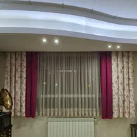 پرده کتان گلدار آلبالویی دو متری