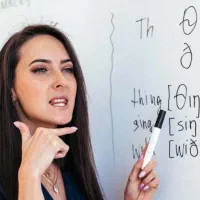 مدرس زبان فرانسه