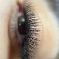 آموزش و خدمات تخصصی مژه و ابرو