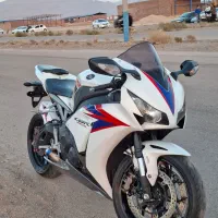 cbr hrc 1000|موتورسیکلت|شیراز, نیایش|دیوار
