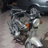 موتور سیکلت‌پیشرو۷۰