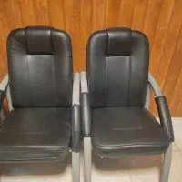 6عدد صندلی اداری کاملا سالم در حد نو هرعدد 2000000