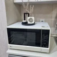 ماکروفر کم استفاده شده الجی اصل مناسب جهیزیه