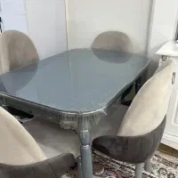 میز غذاخوری