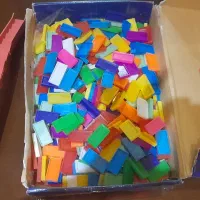 تعداد زیادی اسباب بازی