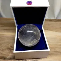 گوی کوارتز پاک|کلکسیون اشیاء عتیقه|تنکابن, |دیوار