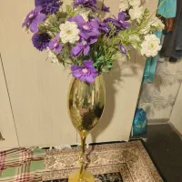 گل وگلدان بسیار زیبا، خارجی