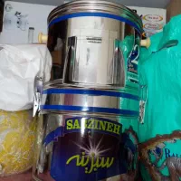سبزی خردکن ویک جفت شمعدانی