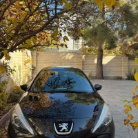 پژو ۲۰۷دنده دستی سقف شیشه۱۴۰۰