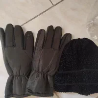 دستکش به همراه کلاه گرم مخصوص زمستان سخت