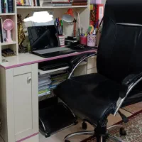 میز تحریر و صندلی جک دار درحدنو