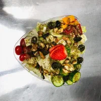 نیروی تولید سالاد و آبمیو