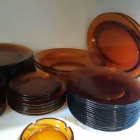 سرویس ۱۲ نفره دورالکس فرانسه عسلی رنگ|ظروف سرو و پذیرایی|کرج, حسن آباد|دیوار