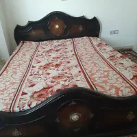 تخت دونفره چوبی