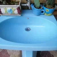 روشویی ابی رنگ پایه کوتاه