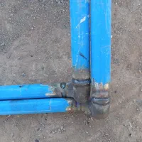 استا کار جوشکار با بیست سال سابقه کار ساختمانی