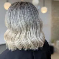 با هر مقدار پولی که داری بیا موهاتو لایت کن