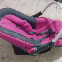 صندلی دسته دار مخصوص نگهداری بچه در مسافرت