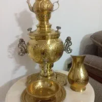 میز با تمام وسایل برنجی|میز تلفن|تربتحیدریه, شهرک ولیعصر|دیوار