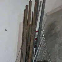 فروش روشویی و کمی ضایعات آهن و درب دو لنگه چوبی|مصالح و تجهیزات ساختمان|تهران, شهرک محلاتی|دیوار