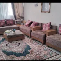 مبل راحتی به همراه ویترین و میز عسلی وسط|مبلمان خانگی و میز عسلی|تهران, جوادیه تهرانپارس|دیوار