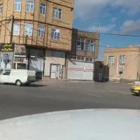 منزل دربستی با مغازه مجوز دار ۴۵ متری در بر خیابان