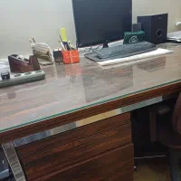 میز اداری و تحریر