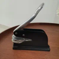 مهر فلزی برجسته با نوشته دلخواه