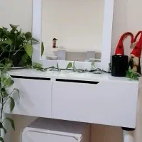 تخت خواب، میز کنار تخت، میز آرایش، میز تحریر|تخت و سرویس خواب|اصفهان, خوراسگان|دیوار