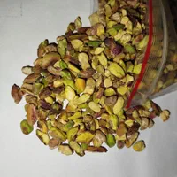 پسته اعلاگل قرمزکرمان درجه۱وخرده پسته درجه۱و بادام|خوردنی و آشامیدنی|اصفهان, تخت فولاد|دیوار