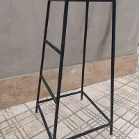 چهار پایه نو بدون استفاده با قوطی درجه یک