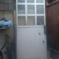 در دست دوم