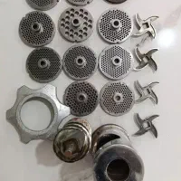 تیغ و پنجره چرخ گوشت میز و صندلی رستوران کبابی