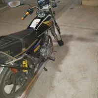 موتور سیکلت پیشرو ۲۰۰ مدل ۱۴۰۴