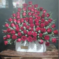 دسته گل سبد گل برای روز دختر|گل و گیاه طبیعی|شاهین‌شهر, عطار|دیوار