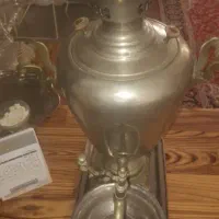 سماور زغالی ورشویی آنتیک (قدمت حدود ۱۲۰ سال)|کلکسیون اشیاء عتیقه|اصفهان, آبشار|دیوار