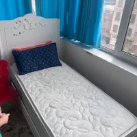 تخت و پای تخت کودک و خوشخواب