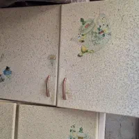 پنج تیکه کابینت گالوانیزه و یک میز تلوزیون چوبی