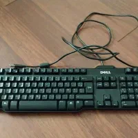 کیبورد مارک Dell و یک عدد ماوس hp