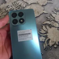 آنر 8Xa با حافظهٔ ۱۲۸ گیگابایت درحد