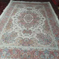 فرش 9متری ب فروش میرسد
