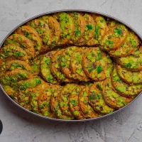 فروشنده نمایشگاه در قیدار