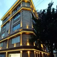 برقکار برقکاری،نقاش، نصاب گچ بری وسنگ آنتیک