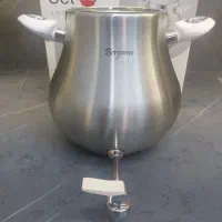 کتری نو همراه با کارتن