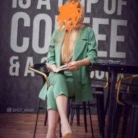 استخدام خانوم برای مدلینگ