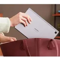 تبلت سامسونگ مدل A7 بسیار کم کرد بدون خط و خش|تبلت|تهران, ستارخان|دیوار